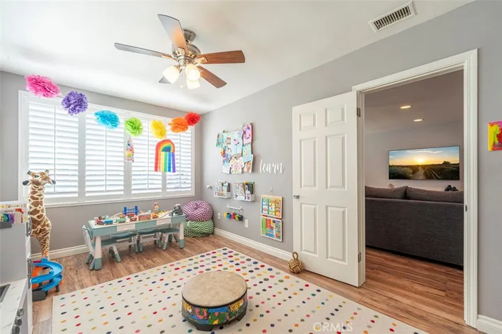 18417 Glenburn, Torrance, California 90504