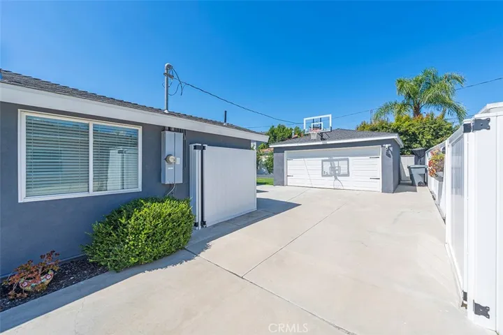 18417 Glenburn, Torrance, California 90504