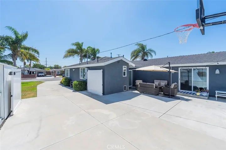 18417 Glenburn, Torrance, California 90504