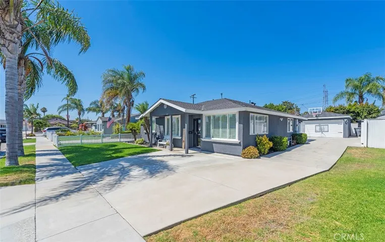 18417 Glenburn, Torrance, California 90504