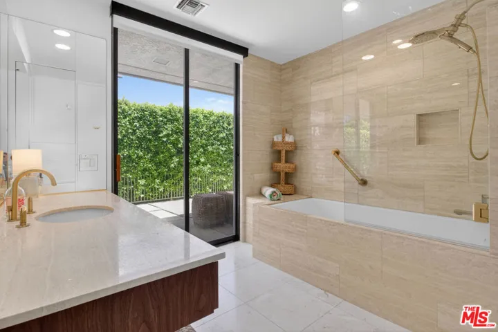 2 Sussex Court, Rancho Mirage, California 92270
