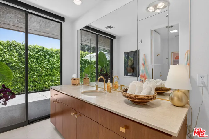 2 Sussex Court, Rancho Mirage, California 92270