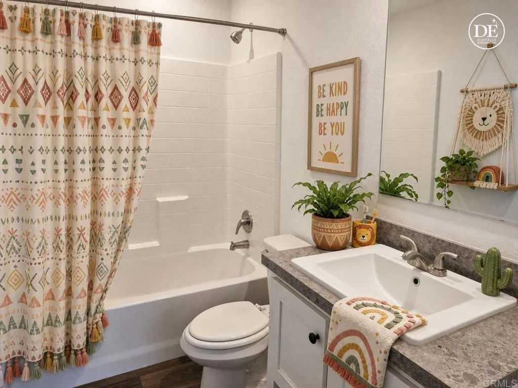 ai staged bathroom