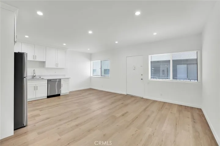 13018 Valleyheart Drive 8, Studio City, California 91604