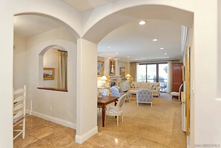 7555 Eads Ave 12, La Jolla, California 92037