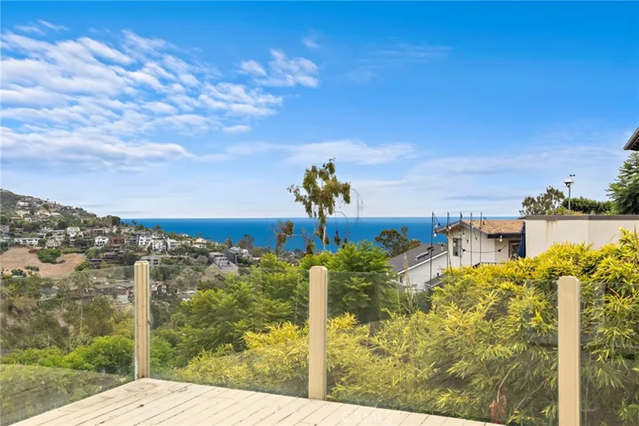 1337 Terrace Way, Laguna Beach, California 92651