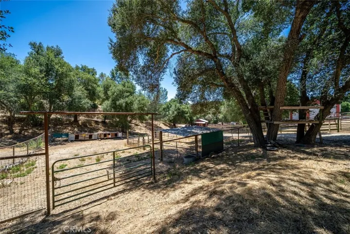 9740 Huer Huero Road, Creston, California 93432
