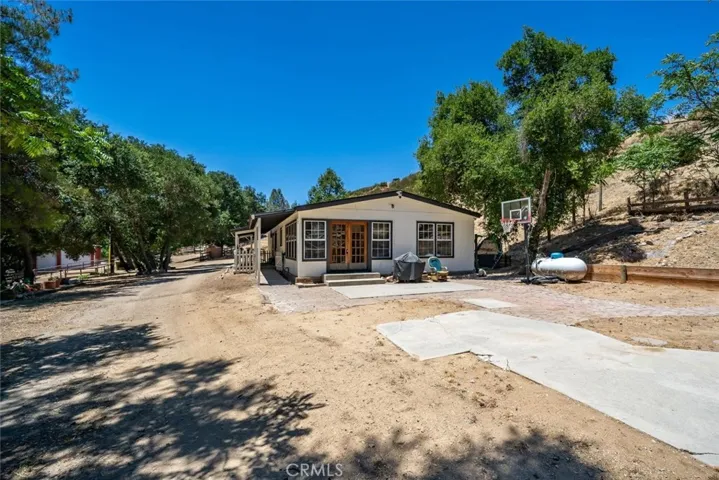 9740 Huer Huero Road, Creston, California 93432