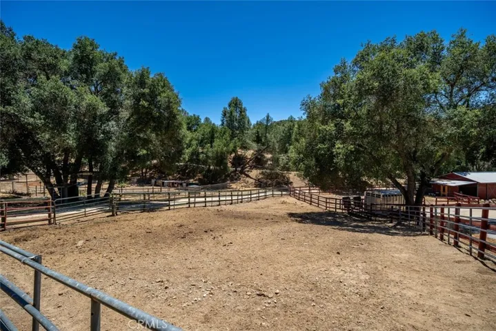 9740 Huer Huero Road, Creston, California 93432