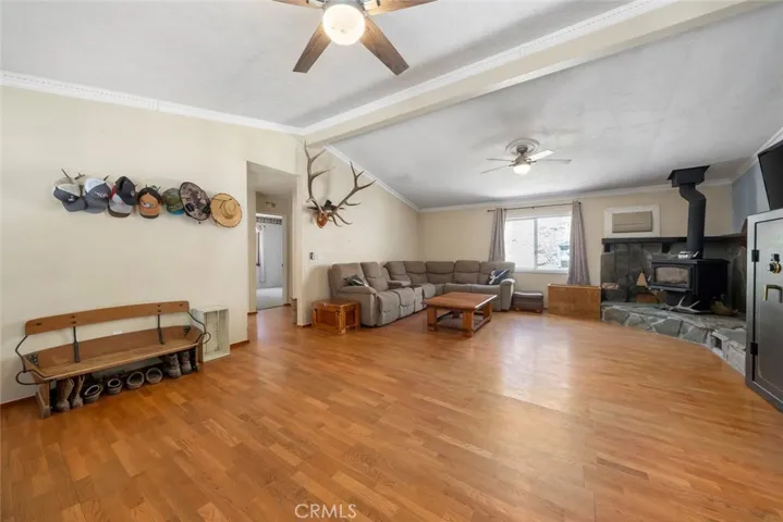 9740 Huer Huero Road, Creston, California 93432