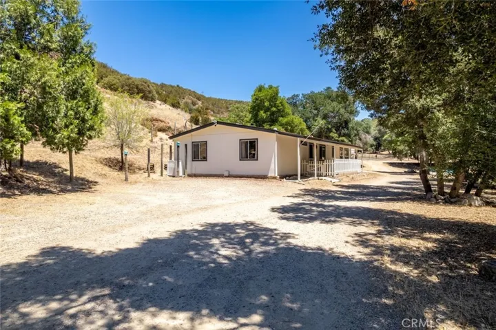 9740 Huer Huero Road, Creston, California 93432