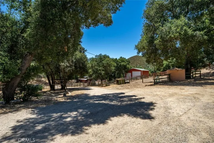 9740 Huer Huero Road, Creston, California 93432
