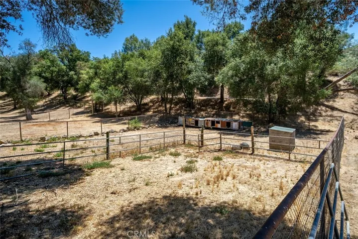 9740 Huer Huero Road, Creston, California 93432