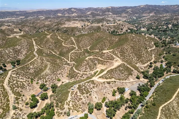 9740 Huer Huero Road, Creston, California 93432