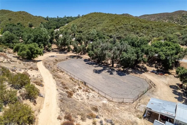 9740 Huer Huero Road, Creston, California 93432