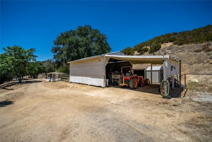 9740 Huer Huero Road, Creston, California 93432
