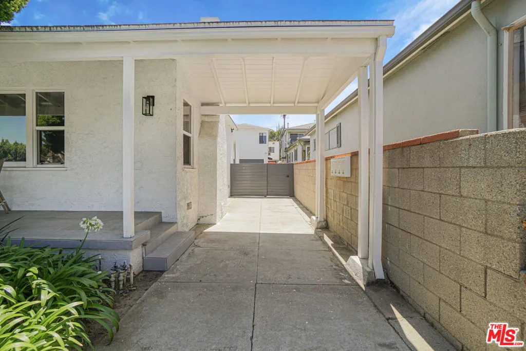 2218 24th Street, Santa Monica, California 90405 — photo 4