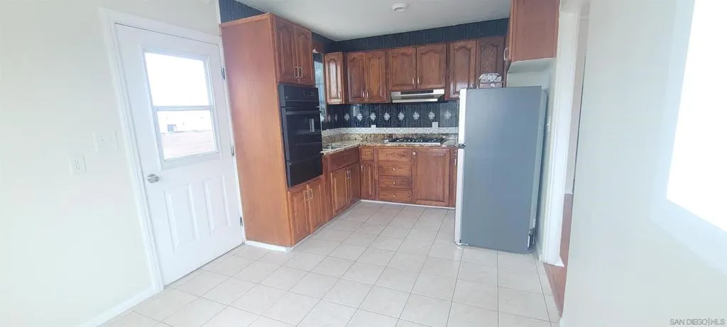3946 Division Street, San Diego, California 92113