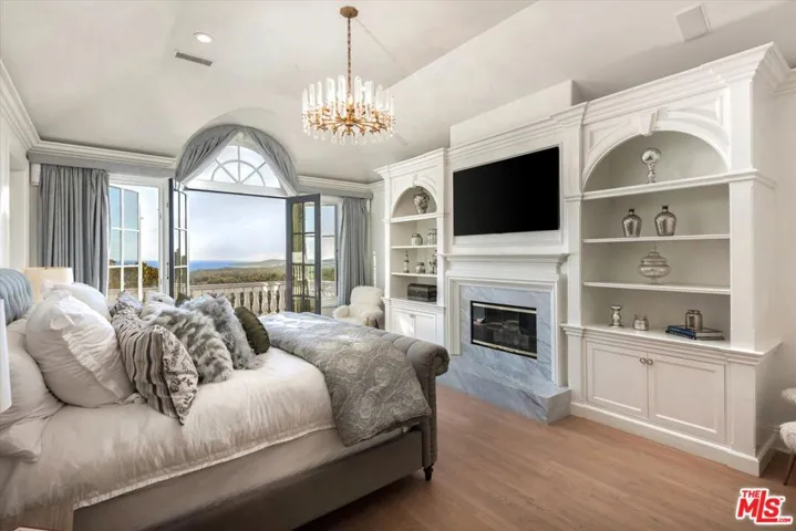999 Romero Canyon Road, Montecito, California 93108