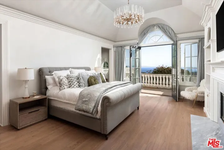999 Romero Canyon Road, Montecito, California 93108