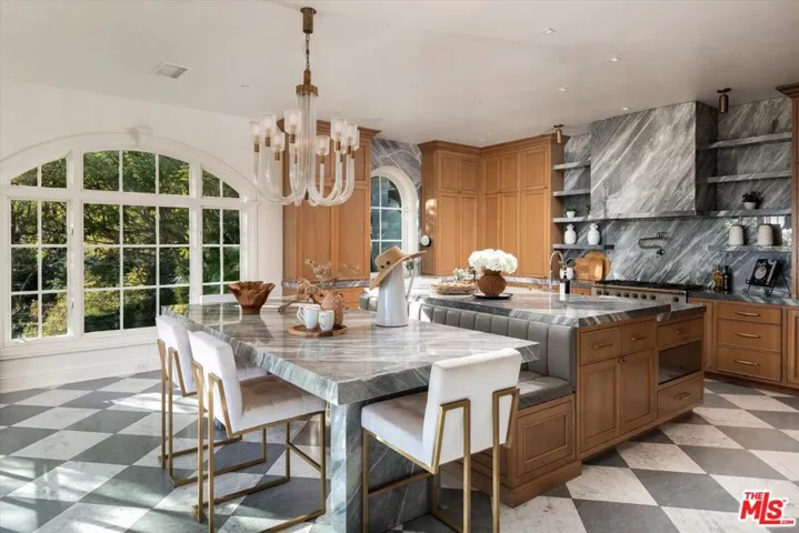 999 Romero Canyon Road, Montecito, California 93108