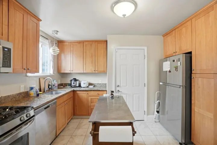 126 W 39th Avenue, San Mateo, California 94403
