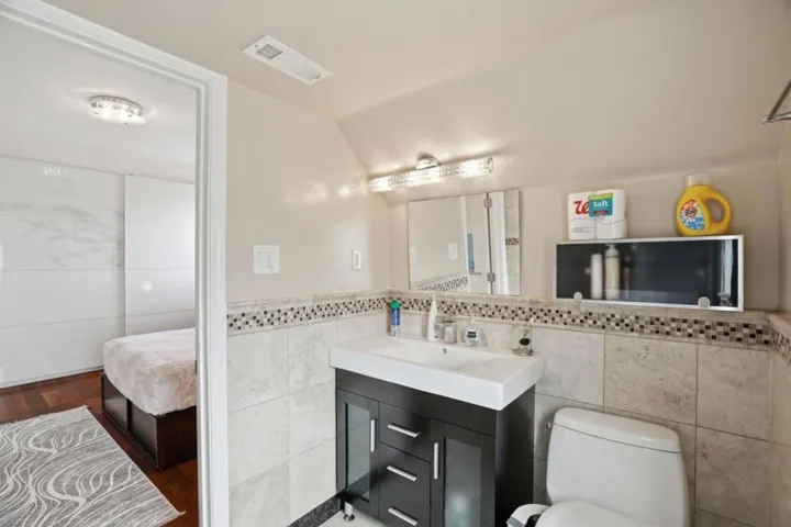 126 W 39th Avenue, San Mateo, California 94403