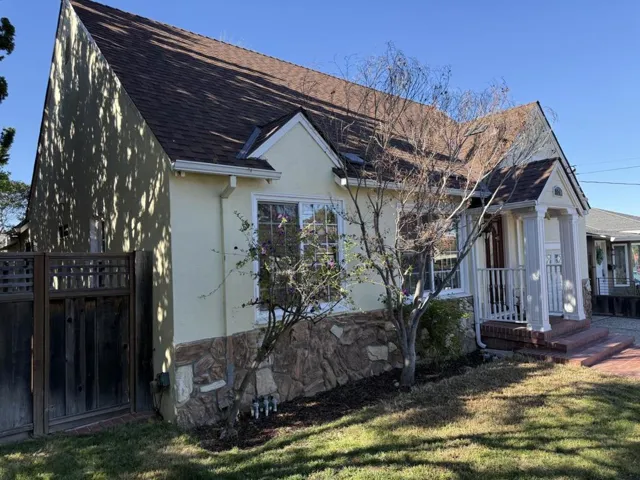 126 W 39th Avenue, San Mateo, California 94403