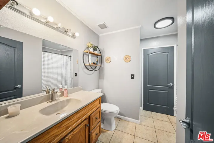 1350 W Morgan Street, Rialto, California 92376