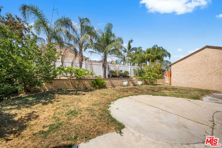 1350 W Morgan Street, Rialto, California 92376