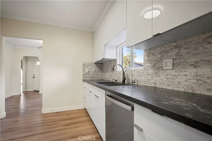 4615 Grand, La Canada Flintridge, California 91011