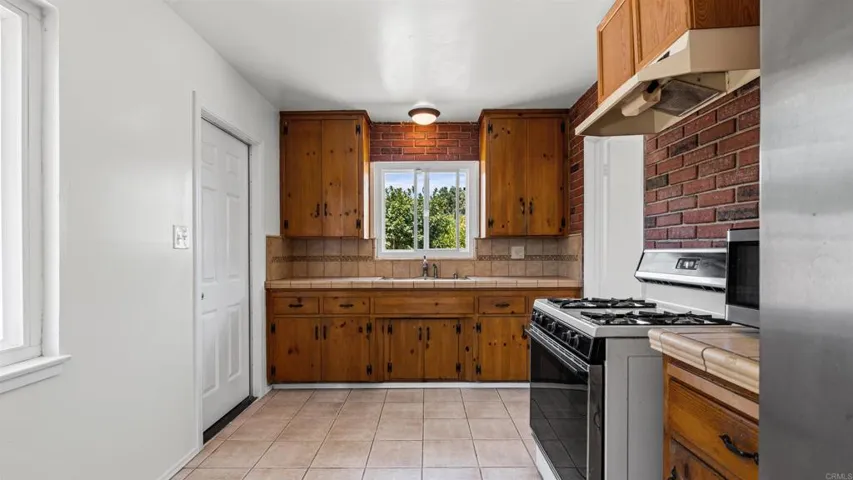 1144 Atwater Street, San Diego, California 92154