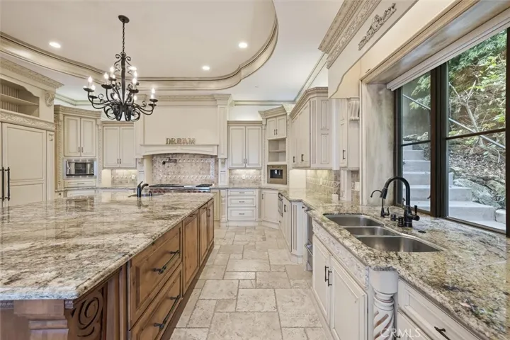 841 Via Somonte, Palos Verdes Estates, California 90274