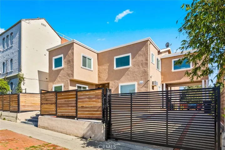 136 N Rampart Boulevard, Los Angeles, California 90026