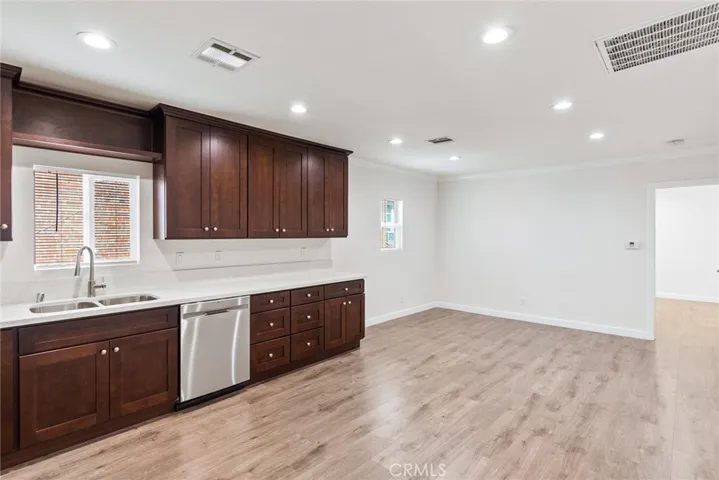 136 N Rampart Boulevard, Los Angeles, California 90026