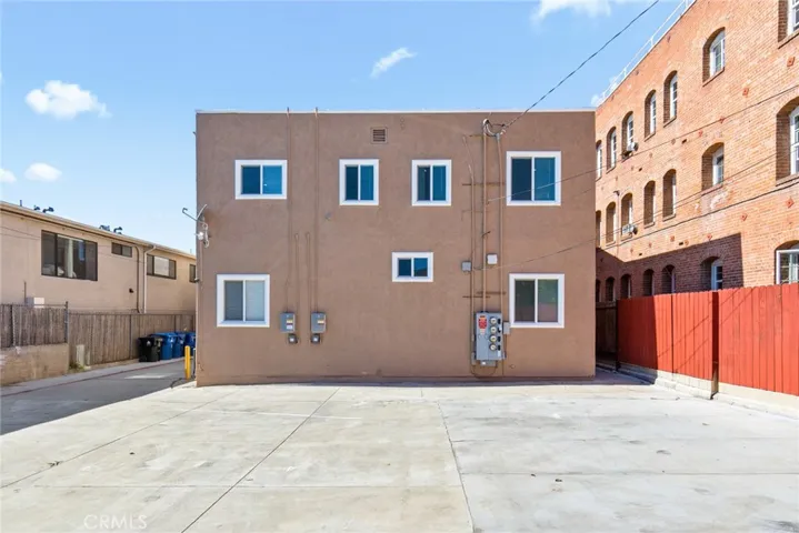 136 N Rampart Boulevard, Los Angeles, California 90026