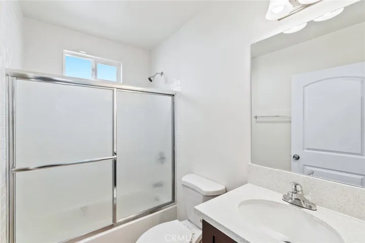 136 N Rampart Boulevard, Los Angeles, California 90026