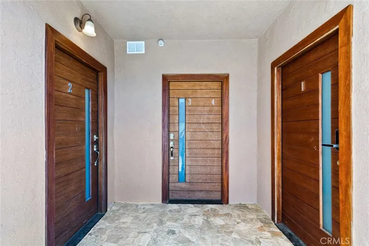 136 N Rampart Boulevard, Los Angeles, California 90026