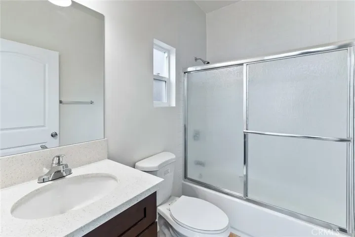 136 N Rampart Boulevard, Los Angeles, California 90026