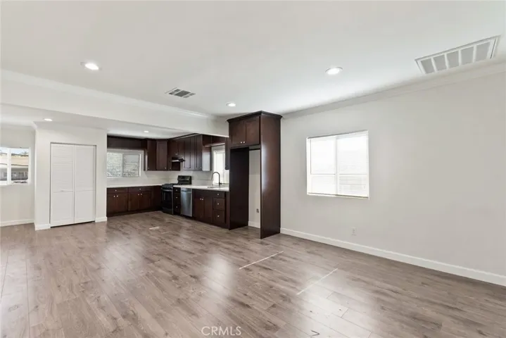 136 N Rampart Boulevard, Los Angeles, California 90026