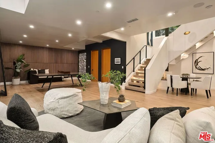 10326 Keswick Avenue, Los Angeles, California 90064