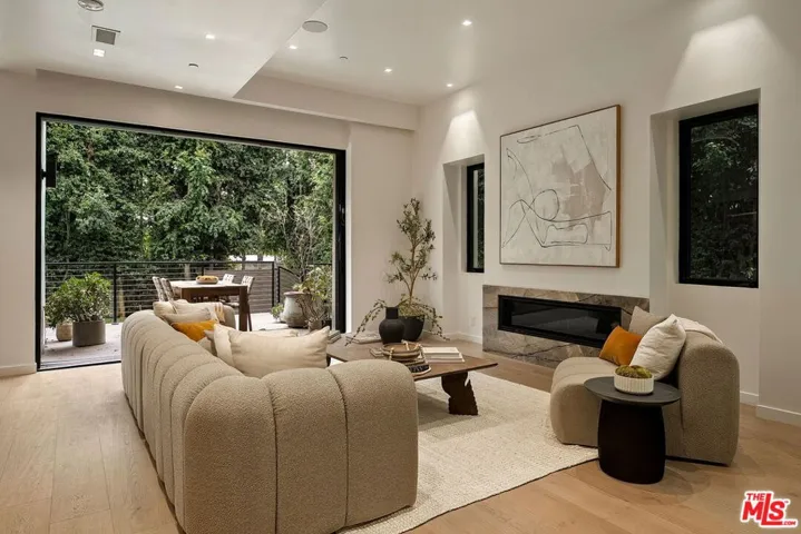10326 Keswick Avenue, Los Angeles, California 90064