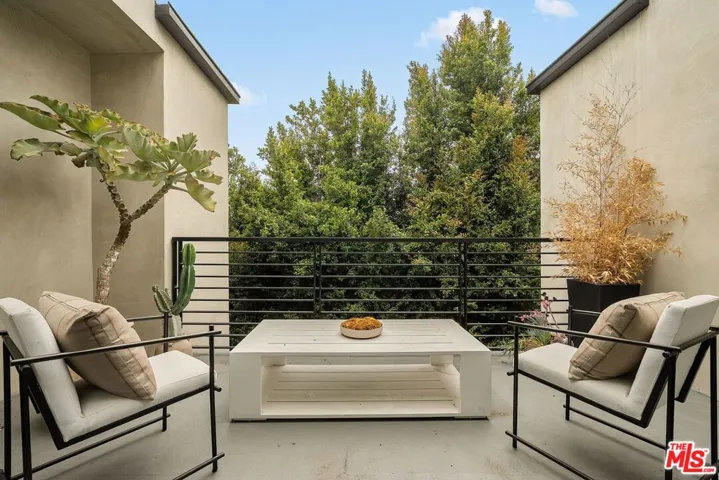 10326 Keswick Avenue, Los Angeles, California 90064
