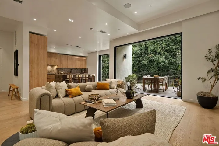 10326 Keswick Avenue, Los Angeles, California 90064