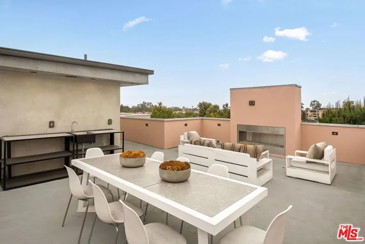 10326 Keswick Avenue, Los Angeles, California 90064