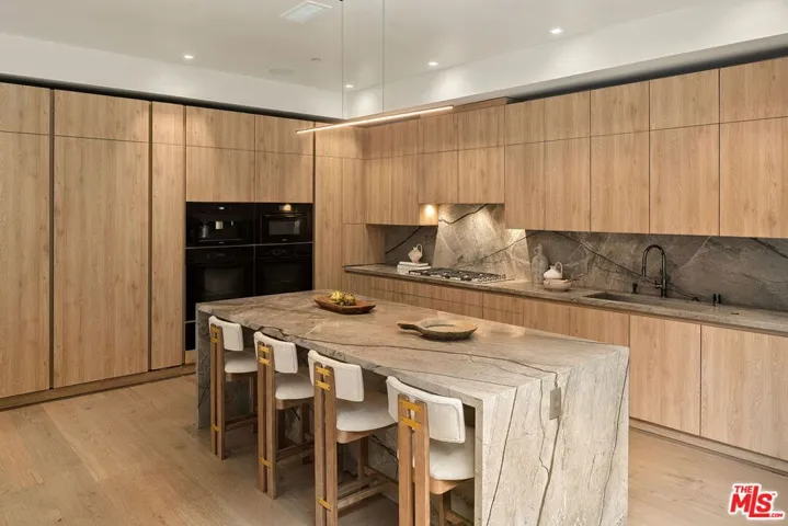 10326 Keswick Avenue, Los Angeles, California 90064