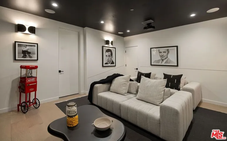 10326 Keswick Avenue, Los Angeles, California 90064