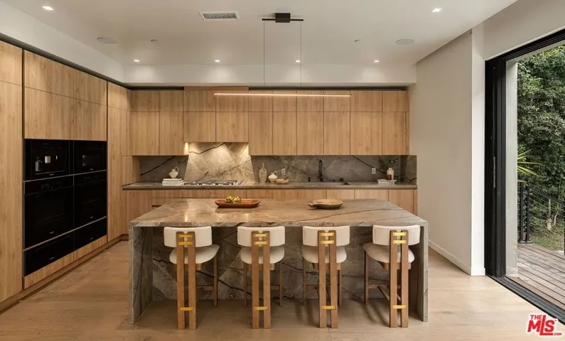 10326 Keswick Avenue, Los Angeles, California 90064