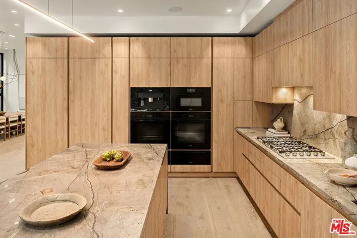 10326 Keswick Avenue, Los Angeles, California 90064
