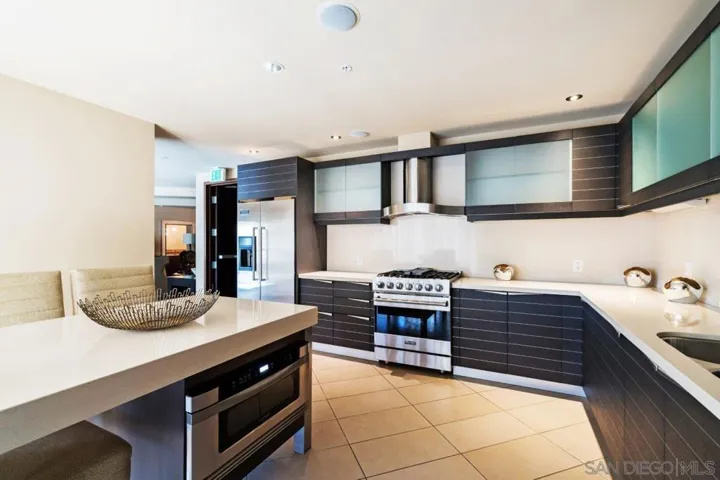 1325 Pacific Highway 313, San Diego, California 92101